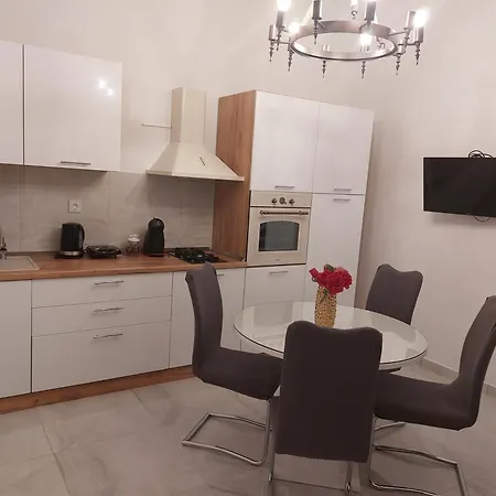 App Paula1 Apartman *